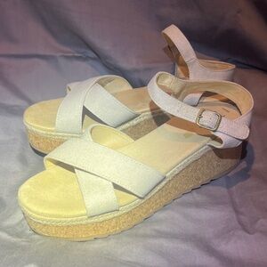 TOMS Cream Wedge Sandals Women Size 9